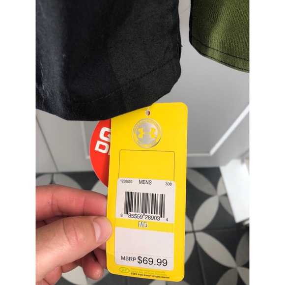 BRAND NEW men’s Under armour cold gear long sleeve - Picture 5 of 8